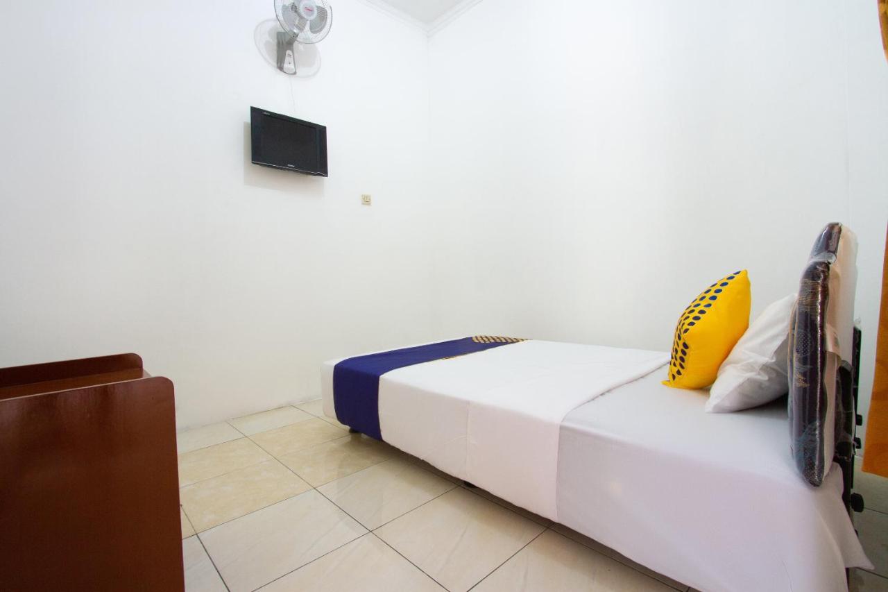 Spot On 2891 999 Guest House Sumedang Exterior foto