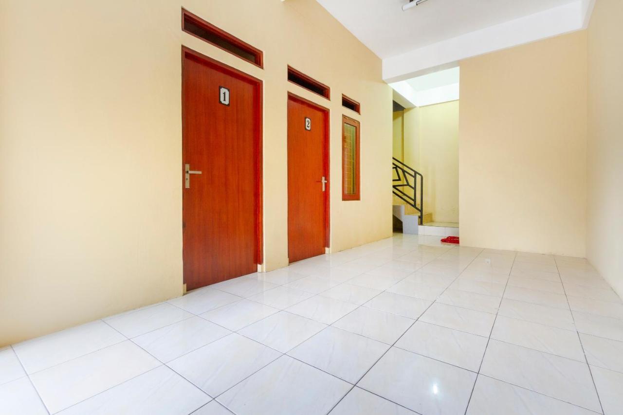 Spot On 2891 999 Guest House Sumedang Exterior foto