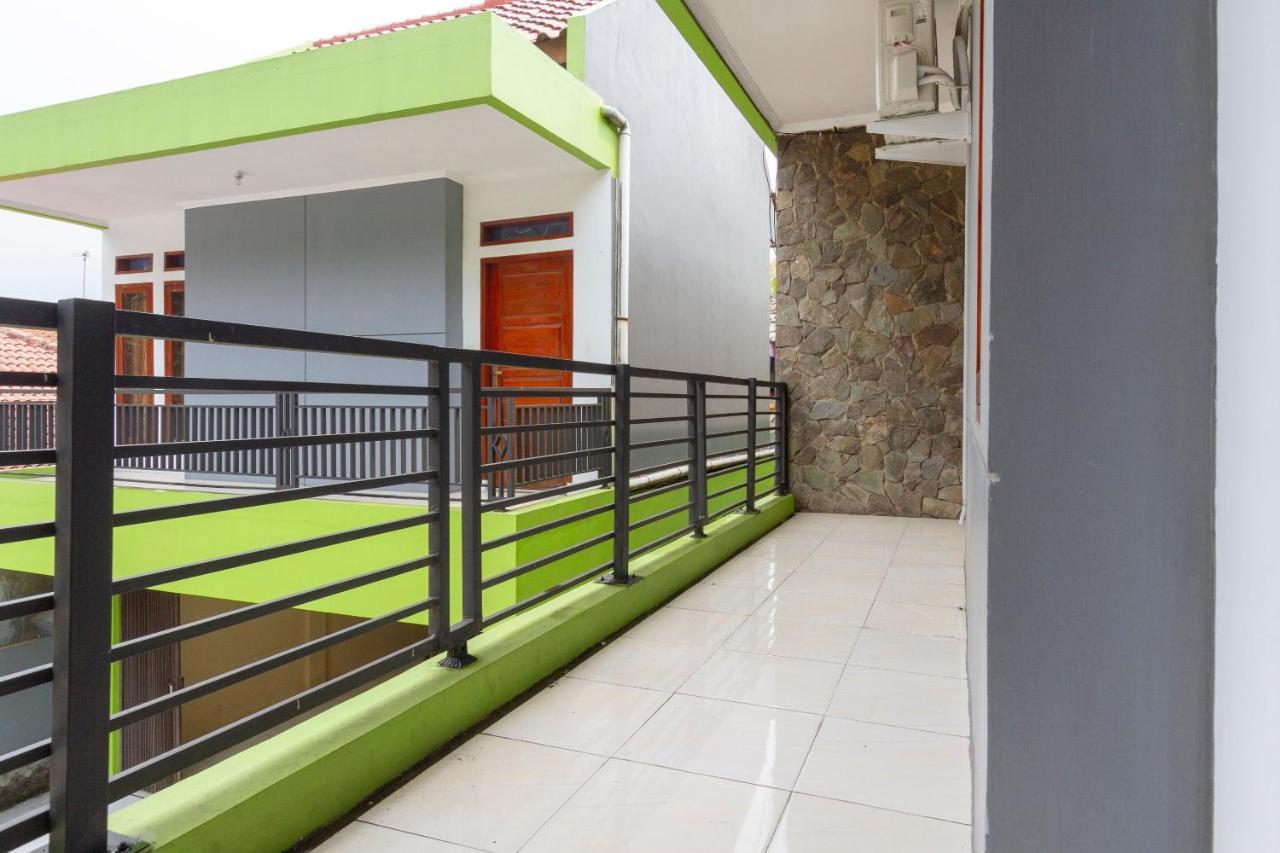 Spot On 2891 999 Guest House Sumedang Exterior foto