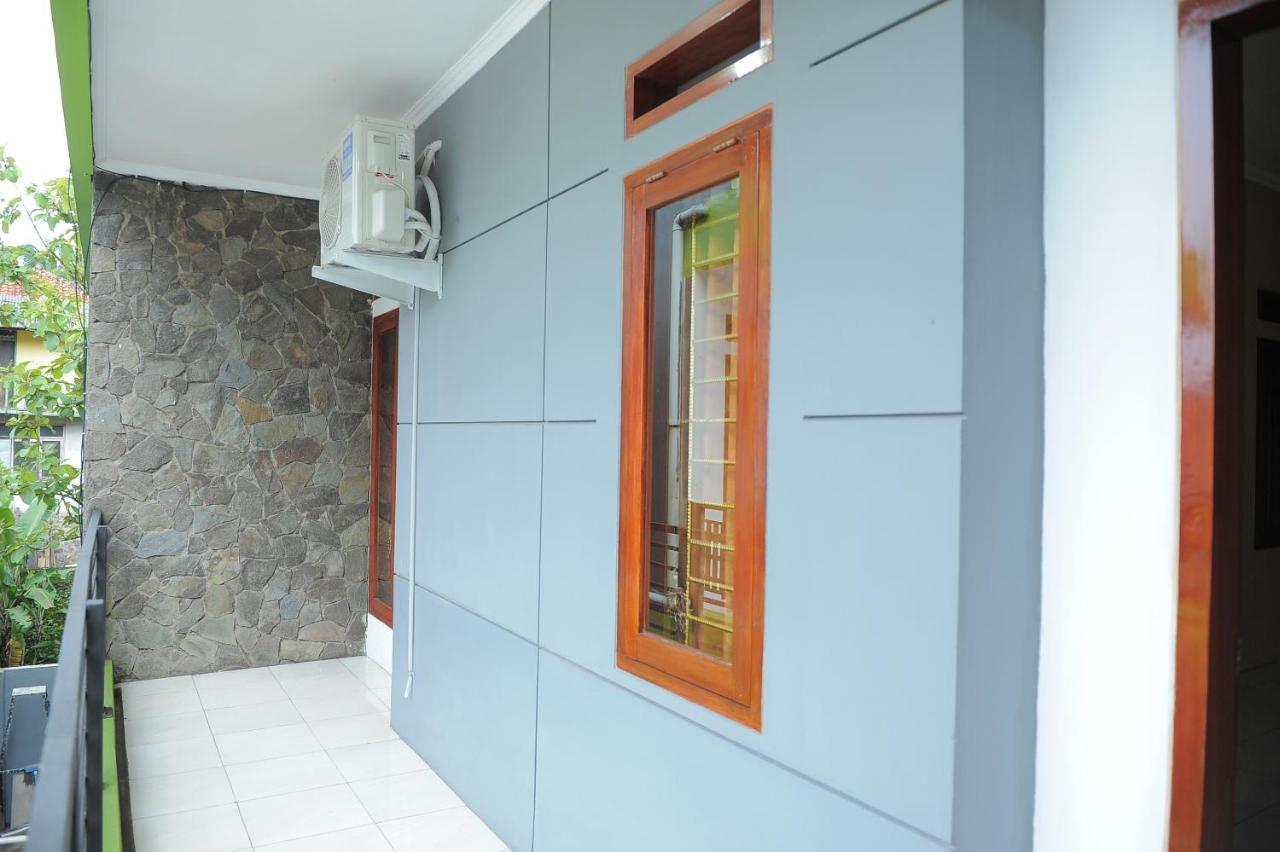 Spot On 2891 999 Guest House Sumedang Exterior foto